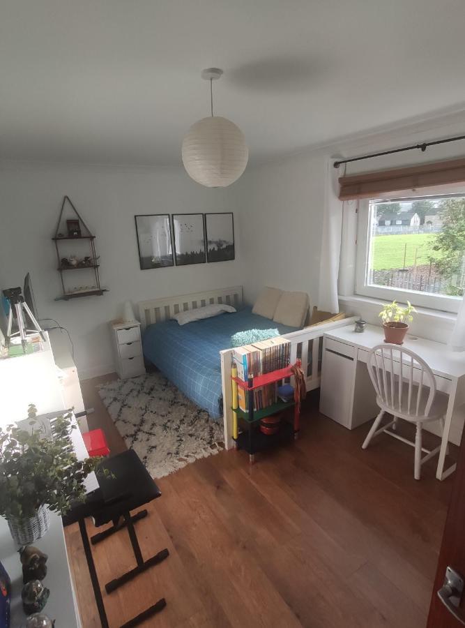 Single Bedroom In Quiet Neighbourhood غلاسغو المظهر الخارجي الصورة