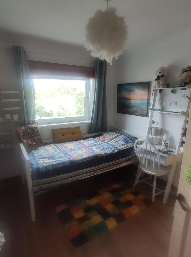 Single Bedroom In Quiet Neighbourhood غلاسغو المظهر الخارجي الصورة